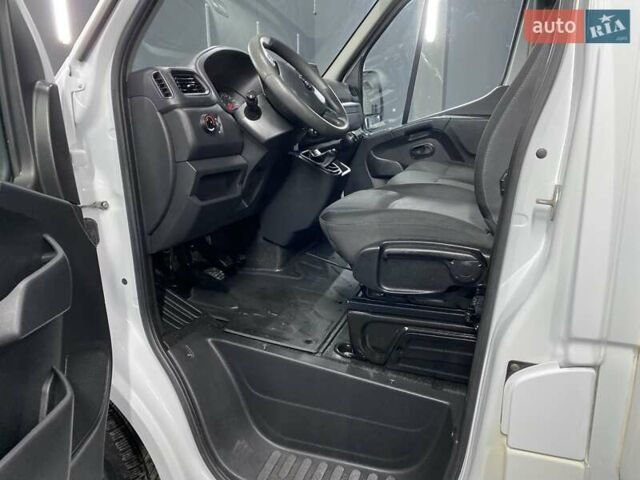 Білий Рено Мастєр, об'ємом двигуна 2.3 л та пробігом 248 тис. км за 19970 $, фото 31 на Automoto.ua