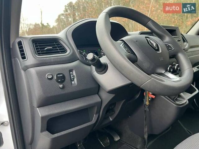 Белый Рено Мастер, объемом двигателя 2.3 л и пробегом 281 тыс. км за 22850 $, фото 61 на Automoto.ua