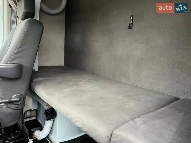 Белый Рено Мастер, объемом двигателя 2.3 л и пробегом 281 тыс. км за 22850 $, фото 82 на Automoto.ua