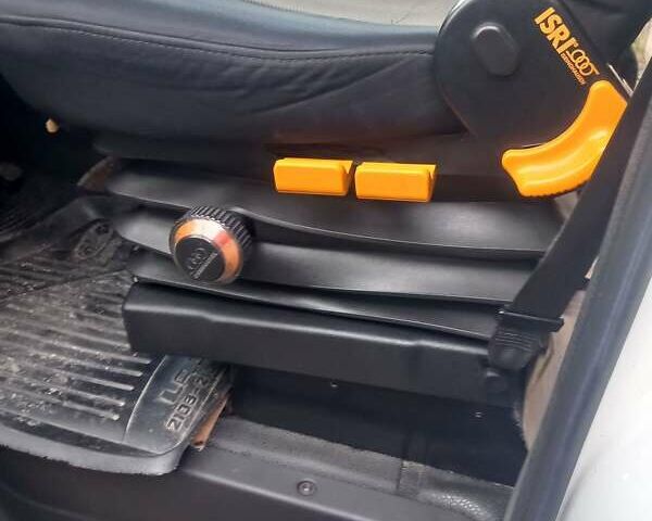 Белый Рено Мастер, объемом двигателя 2.3 л и пробегом 392 тыс. км за 15500 $, фото 18 на Automoto.ua