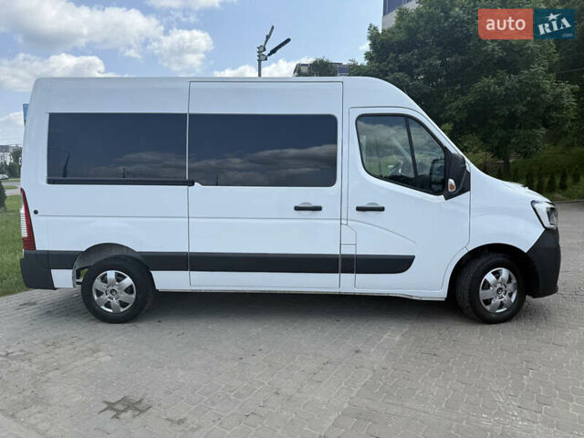 Белый Рено Мастер, объемом двигателя 2.3 л и пробегом 253 тыс. км за 27200 $, фото 4 на Automoto.ua
