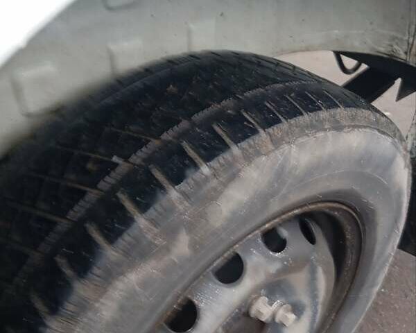 Белый Рено Мастер, объемом двигателя 2.3 л и пробегом 605 тыс. км за 14200 $, фото 12 на Automoto.ua