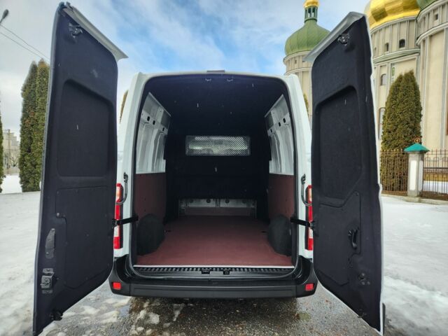 Белый Рено Мастер, объемом двигателя 2.3 л и пробегом 242 тыс. км за 18900 $, фото 4 на Automoto.ua