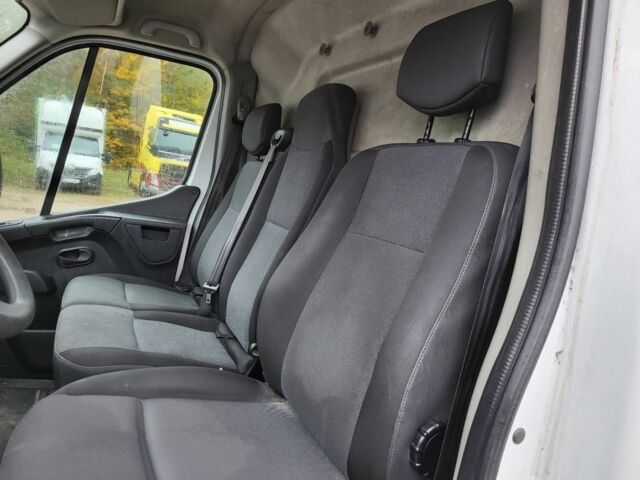 Белый Рено Мастер, объемом двигателя 2.37 л и пробегом 168 тыс. км за 14500 $, фото 7 на Automoto.ua