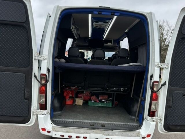 Белый Рено Мастер, объемом двигателя 2.3 л и пробегом 460 тыс. км за 16000 $, фото 10 на Automoto.ua