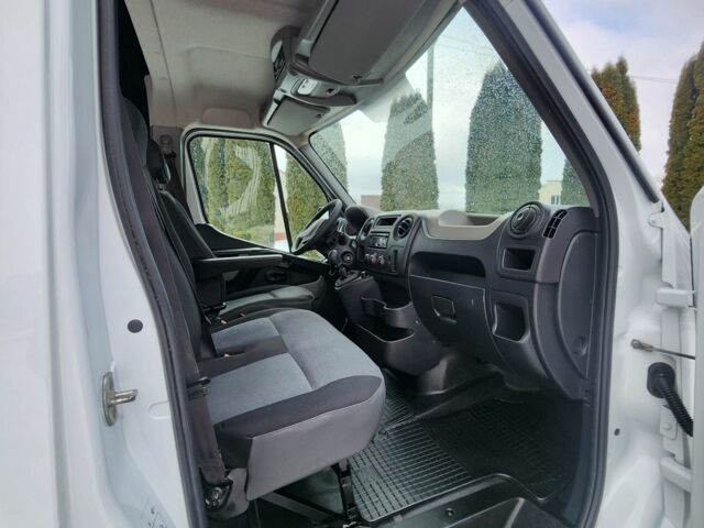 Белый Рено Мастер, объемом двигателя 2.3 л и пробегом 242 тыс. км за 18900 $, фото 6 на Automoto.ua