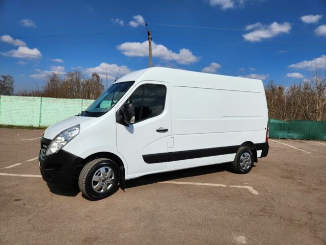 Белый Рено Мастер, объемом двигателя 2.3 л и пробегом 163 тыс. км за 15100 $, фото 2 на Automoto.ua