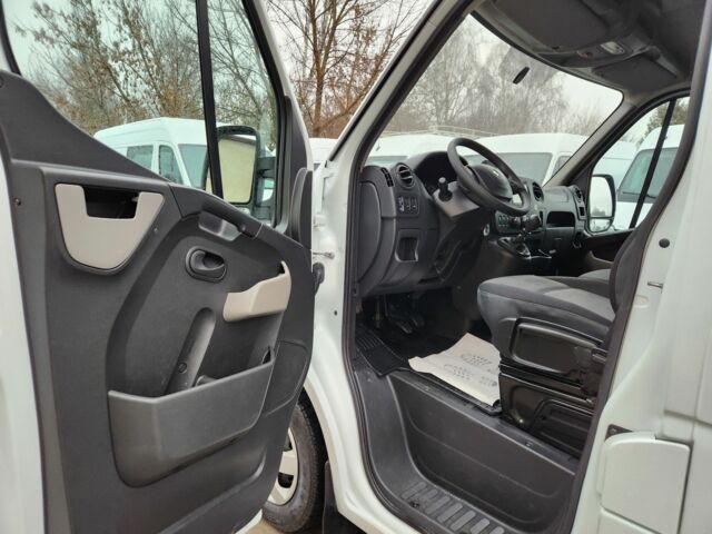 Белый Рено Мастер, объемом двигателя 2.3 л и пробегом 212 тыс. км за 15700 $, фото 6 на Automoto.ua