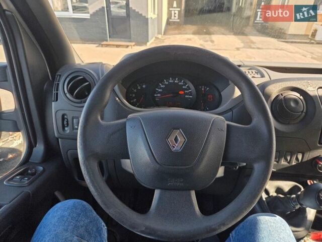 Белый Рено Мастер, объемом двигателя 2.3 л и пробегом 190 тыс. км за 18700 $, фото 6 на Automoto.ua