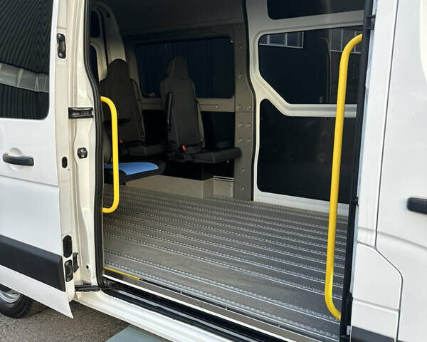 Белый Рено Мастер, объемом двигателя 2.3 л и пробегом 325 тыс. км за 18300 $, фото 10 на Automoto.ua