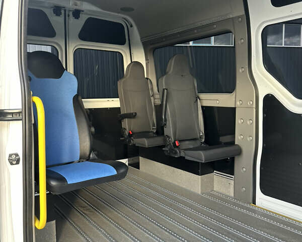 Белый Рено Мастер, объемом двигателя 2.3 л и пробегом 325 тыс. км за 18300 $, фото 11 на Automoto.ua