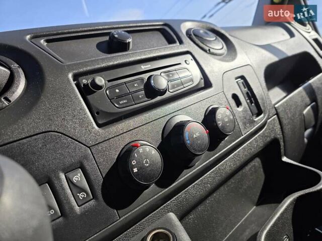 Белый Рено Мастер, объемом двигателя 2.3 л и пробегом 177 тыс. км за 19900 $, фото 28 на Automoto.ua