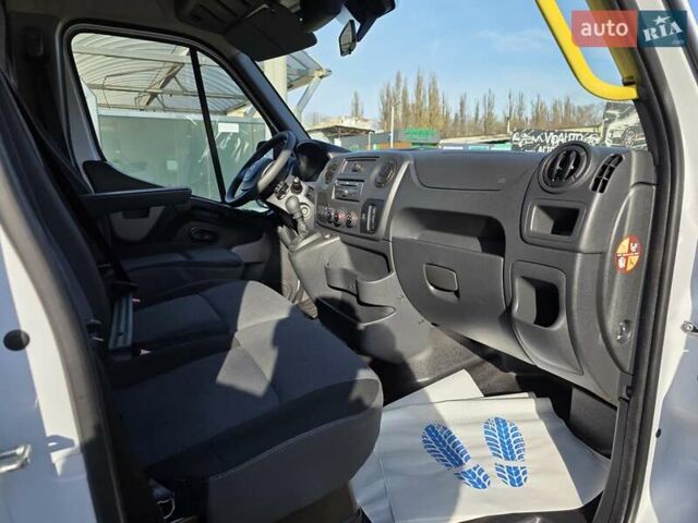 Белый Рено Мастер, объемом двигателя 2.3 л и пробегом 177 тыс. км за 19900 $, фото 32 на Automoto.ua