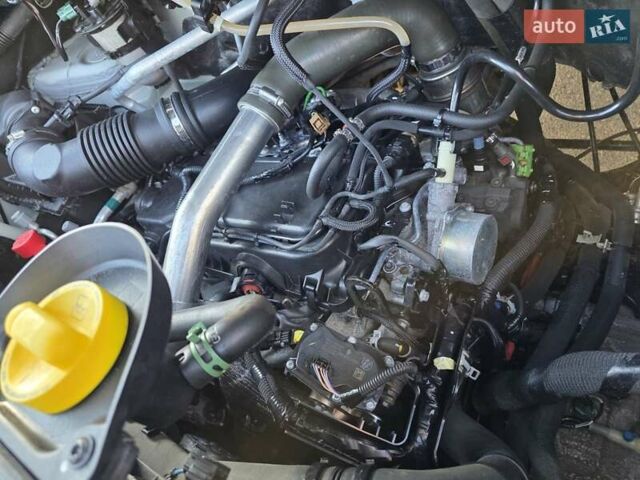 Белый Рено Мастер, объемом двигателя 2.3 л и пробегом 177 тыс. км за 19900 $, фото 58 на Automoto.ua