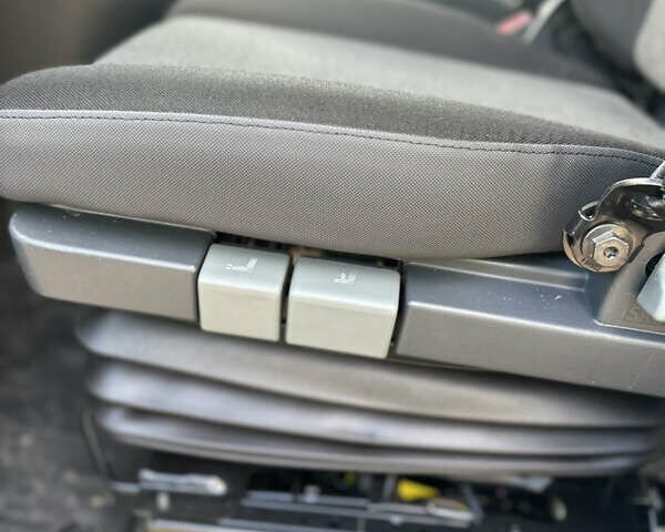 Белый Рено Мастер, объемом двигателя 2.3 л и пробегом 325 тыс. км за 17999 $, фото 13 на Automoto.ua