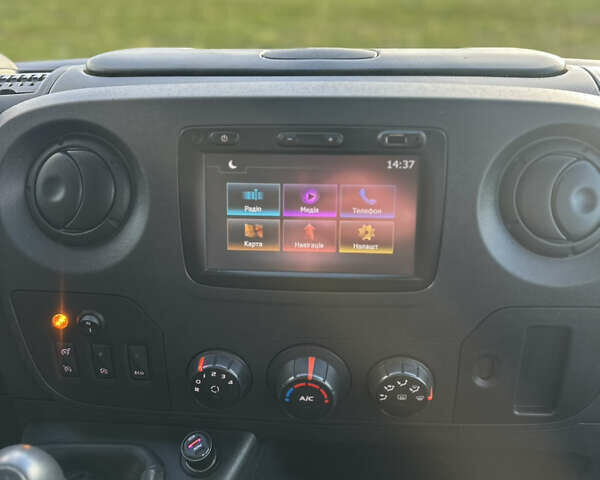 Белый Рено Мастер, объемом двигателя 2.3 л и пробегом 325 тыс. км за 18300 $, фото 9 на Automoto.ua