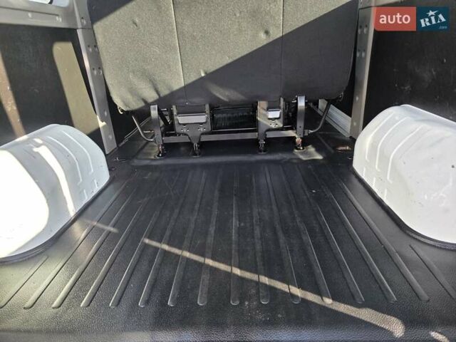 Белый Рено Мастер, объемом двигателя 2.3 л и пробегом 177 тыс. км за 19900 $, фото 45 на Automoto.ua