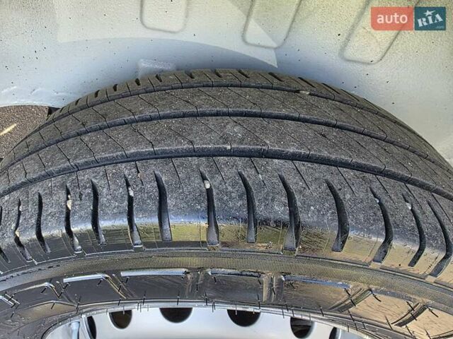 Белый Рено Мастер, объемом двигателя 2.3 л и пробегом 177 тыс. км за 19900 $, фото 20 на Automoto.ua