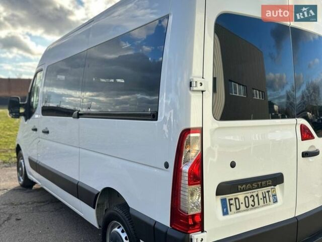 Білий Рено Мастєр, об'ємом двигуна 2.3 л та пробігом 330 тис. км за 17800 $, фото 3 на Automoto.ua