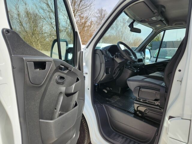 Белый Рено Мастер, объемом двигателя 2.3 л и пробегом 187 тыс. км за 16999 $, фото 6 на Automoto.ua