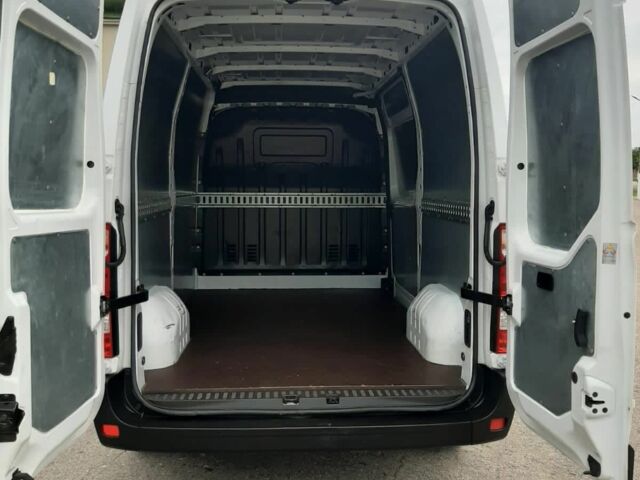 Белый Рено Мастер, объемом двигателя 2.3 л и пробегом 197 тыс. км за 15500 $, фото 7 на Automoto.ua