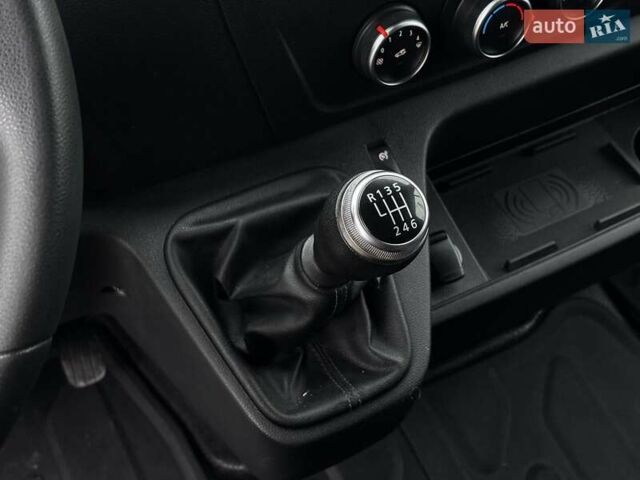 Білий Рено Мастєр, об'ємом двигуна 2.3 л та пробігом 216 тис. км за 19700 $, фото 18 на Automoto.ua