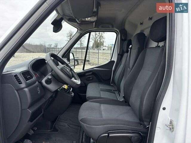 Білий Рено Мастєр, об'ємом двигуна 2.3 л та пробігом 216 тис. км за 19700 $, фото 20 на Automoto.ua