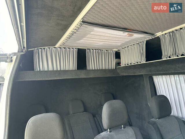 Белый Рено Мастер, объемом двигателя 2.3 л и пробегом 290 тыс. км за 23900 $, фото 26 на Automoto.ua