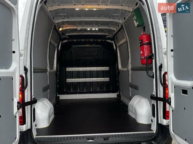 Білий Рено Мастєр, об'ємом двигуна 2.3 л та пробігом 216 тис. км за 19700 $, фото 29 на Automoto.ua