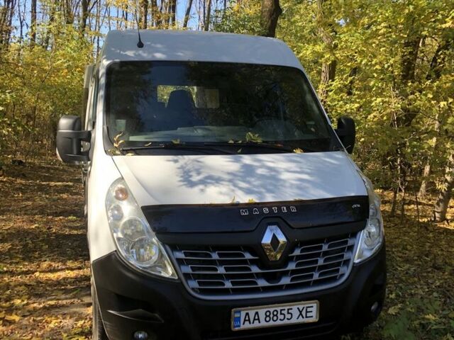 Белый Рено Мастер, объемом двигателя 2.3 л и пробегом 280 тыс. км за 14500 $, фото 2 на Automoto.ua