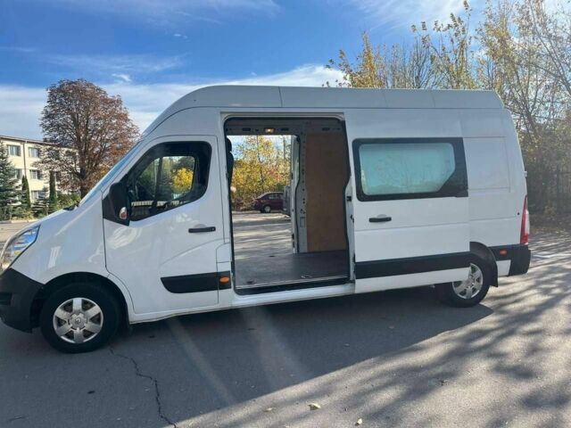 Белый Рено Мастер, объемом двигателя 2.3 л и пробегом 45 тыс. км за 16900 $, фото 4 на Automoto.ua