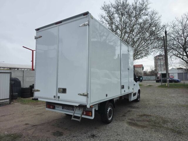 Белый Рено Мастер, объемом двигателя 2.3 л и пробегом 303 тыс. км за 17600 $, фото 6 на Automoto.ua