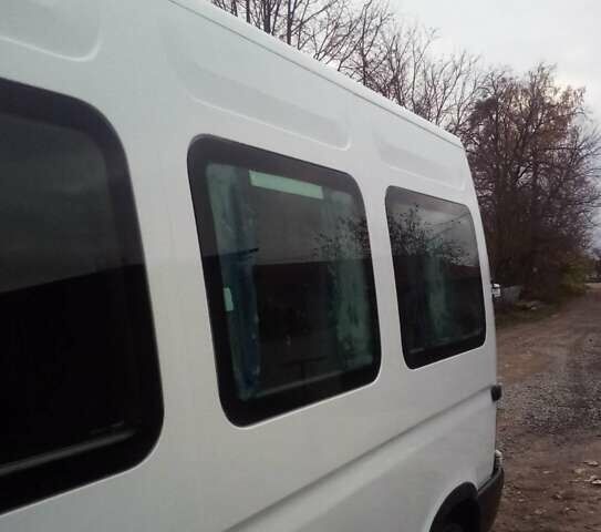 Білий Рено Мастєр, об'ємом двигуна 2.8 л та пробігом 450 тис. км за 5499 $, фото 15 на Automoto.ua