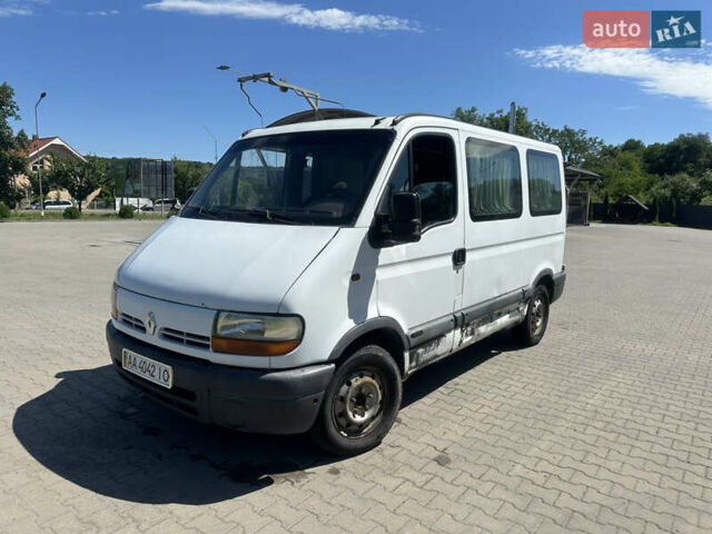 Белый Рено Мастер, объемом двигателя 2.5 л и пробегом 471 тыс. км за 3499 $, фото 2 на Automoto.ua
