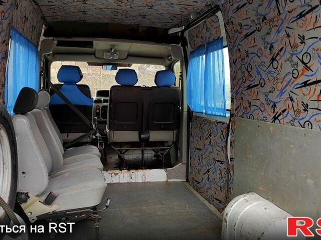 Білий Рено Мастєр, об'ємом двигуна 2.2 л та пробігом 281 тис. км за 4900 $, фото 12 на Automoto.ua