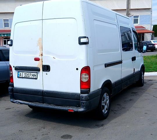 Белый Рено Мастер, объемом двигателя 2.2 л и пробегом 211 тыс. км за 3500 $, фото 3 на Automoto.ua