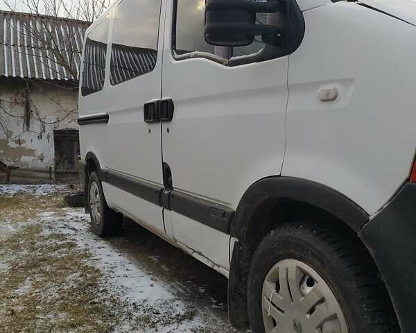Белый Рено Мастер, объемом двигателя 1.9 л и пробегом 390 тыс. км за 6000 $, фото 2 на Automoto.ua