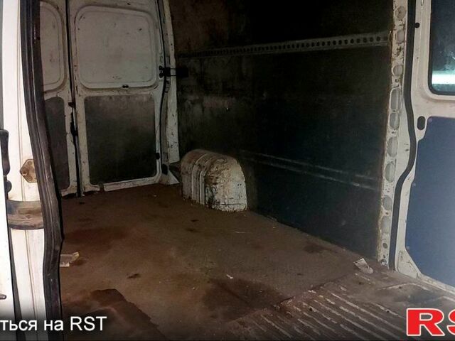 Белый Рено Мастер, объемом двигателя 3 л и пробегом 460 тыс. км за 8500 $, фото 7 на Automoto.ua