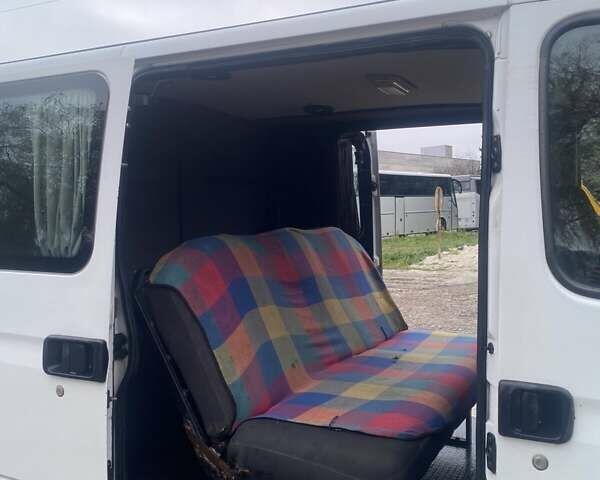 Білий Рено Мастєр, об'ємом двигуна 2.46 л та пробігом 450 тис. км за 6100 $, фото 5 на Automoto.ua