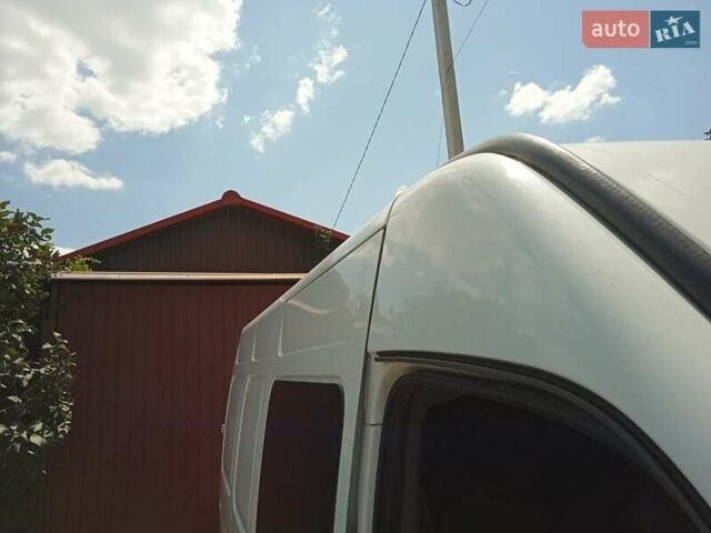 Белый Рено Мастер, объемом двигателя 2.46 л и пробегом 152 тыс. км за 10000 $, фото 23 на Automoto.ua