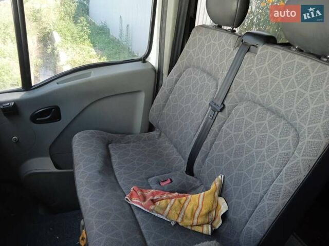 Белый Рено Мастер, объемом двигателя 2.46 л и пробегом 152 тыс. км за 10000 $, фото 9 на Automoto.ua