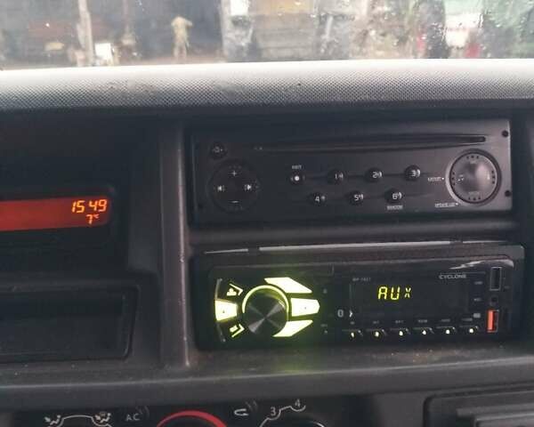 Белый Рено Мастер, объемом двигателя 2.46 л и пробегом 329 тыс. км за 9900 $, фото 13 на Automoto.ua