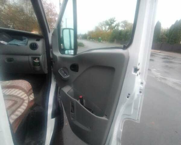 Білий Рено Мастєр, об'ємом двигуна 2.46 л та пробігом 330 тис. км за 8500 $, фото 15 на Automoto.ua