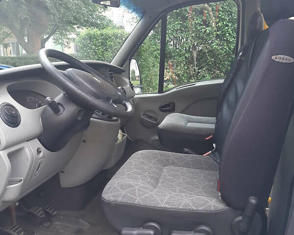 Белый Рено Мастер, объемом двигателя 2.5 л и пробегом 260 тыс. км за 15500 $, фото 4 на Automoto.ua