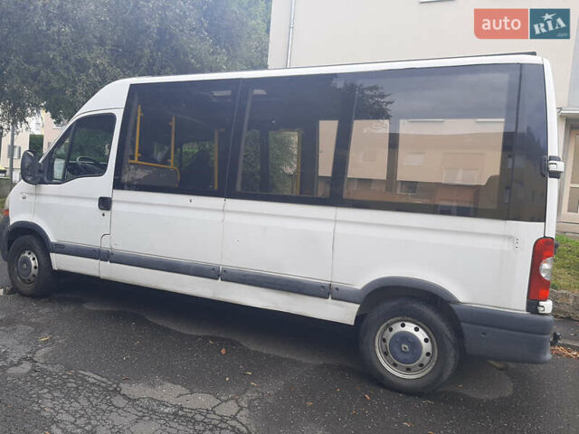 Белый Рено Мастер, объемом двигателя 2.5 л и пробегом 260 тыс. км за 15500 $, фото 1 на Automoto.ua