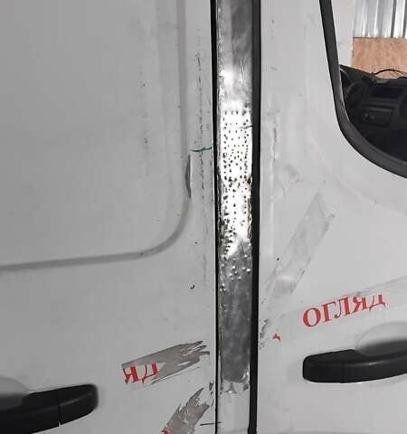 Белый Рено Мастер, объемом двигателя 2.3 л и пробегом 650 тыс. км за 3900 $, фото 13 на Automoto.ua