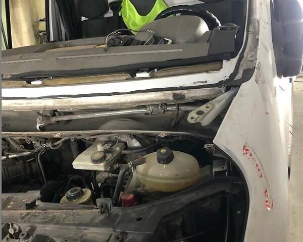 Белый Рено Мастер, объемом двигателя 2.3 л и пробегом 650 тыс. км за 3900 $, фото 7 на Automoto.ua