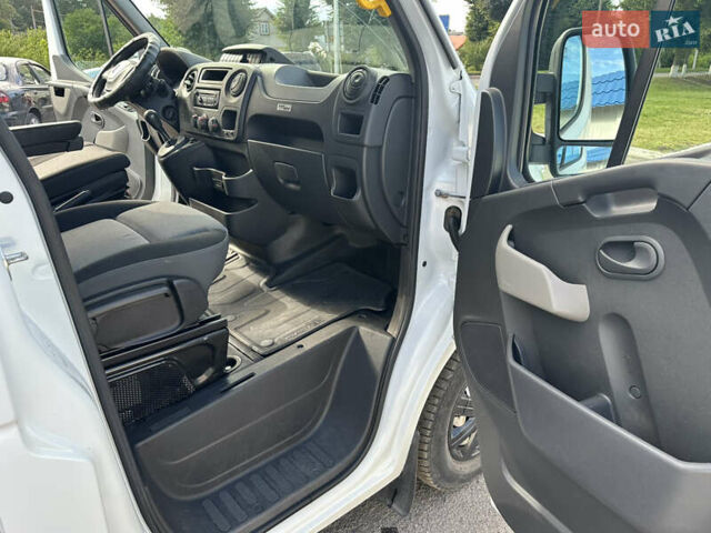 Белый Рено Мастер, объемом двигателя 2.3 л и пробегом 280 тыс. км за 15900 $, фото 13 на Automoto.ua