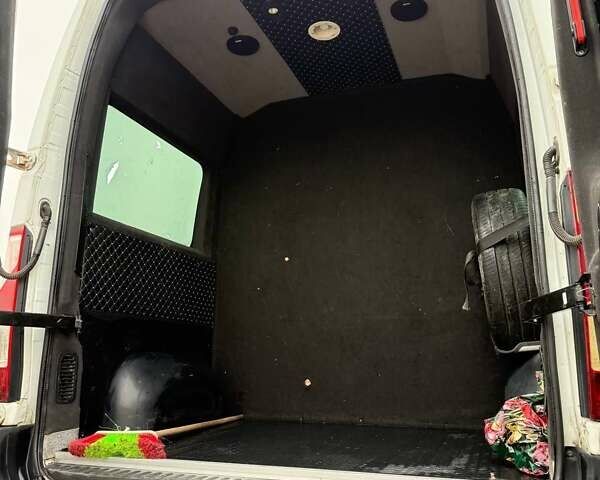 Белый Рено Мастер, объемом двигателя 2.3 л и пробегом 621 тыс. км за 13900 $, фото 11 на Automoto.ua