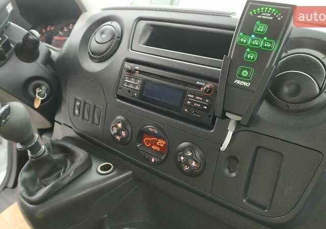 Белый Рено Мастер, объемом двигателя 2.3 л и пробегом 276 тыс. км за 16950 $, фото 10 на Automoto.ua